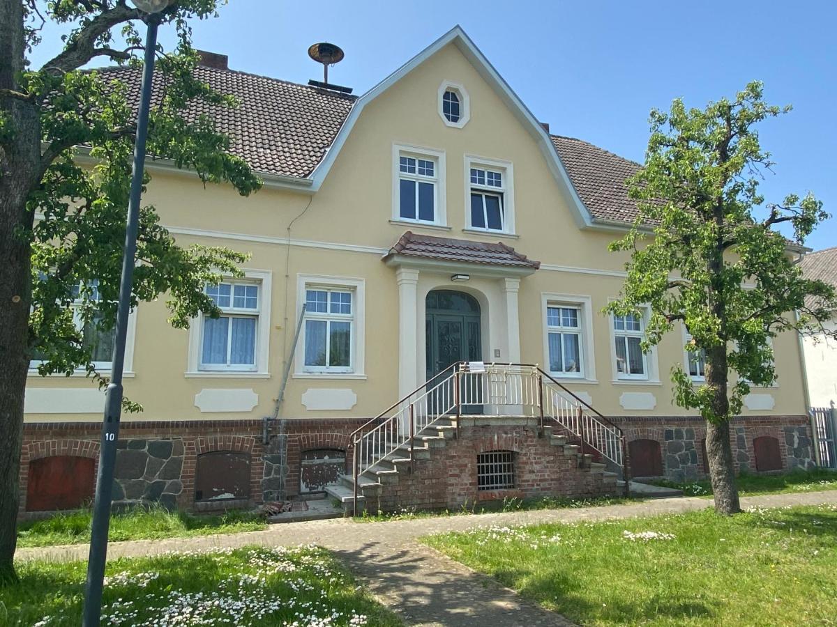 Fewo In Neustadt/Dosse, Der Stadt Der Pferde Leddin Exterior photo